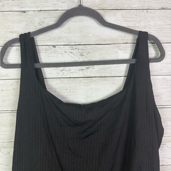 Madewell Plus Ribbed Scoop-Neck One-Piece Swimsuit Black Size 4X - Picture 5 of 6